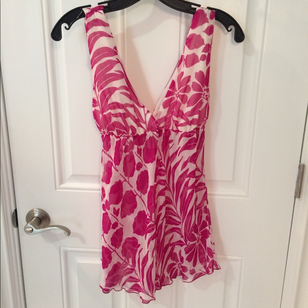 VOXX New York Floral Chico Tank Small